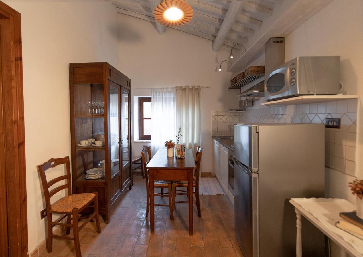 Agriturismo Borgo Di Campagna Il Tesoro Torre Alfina Ngoại thất bức ảnh